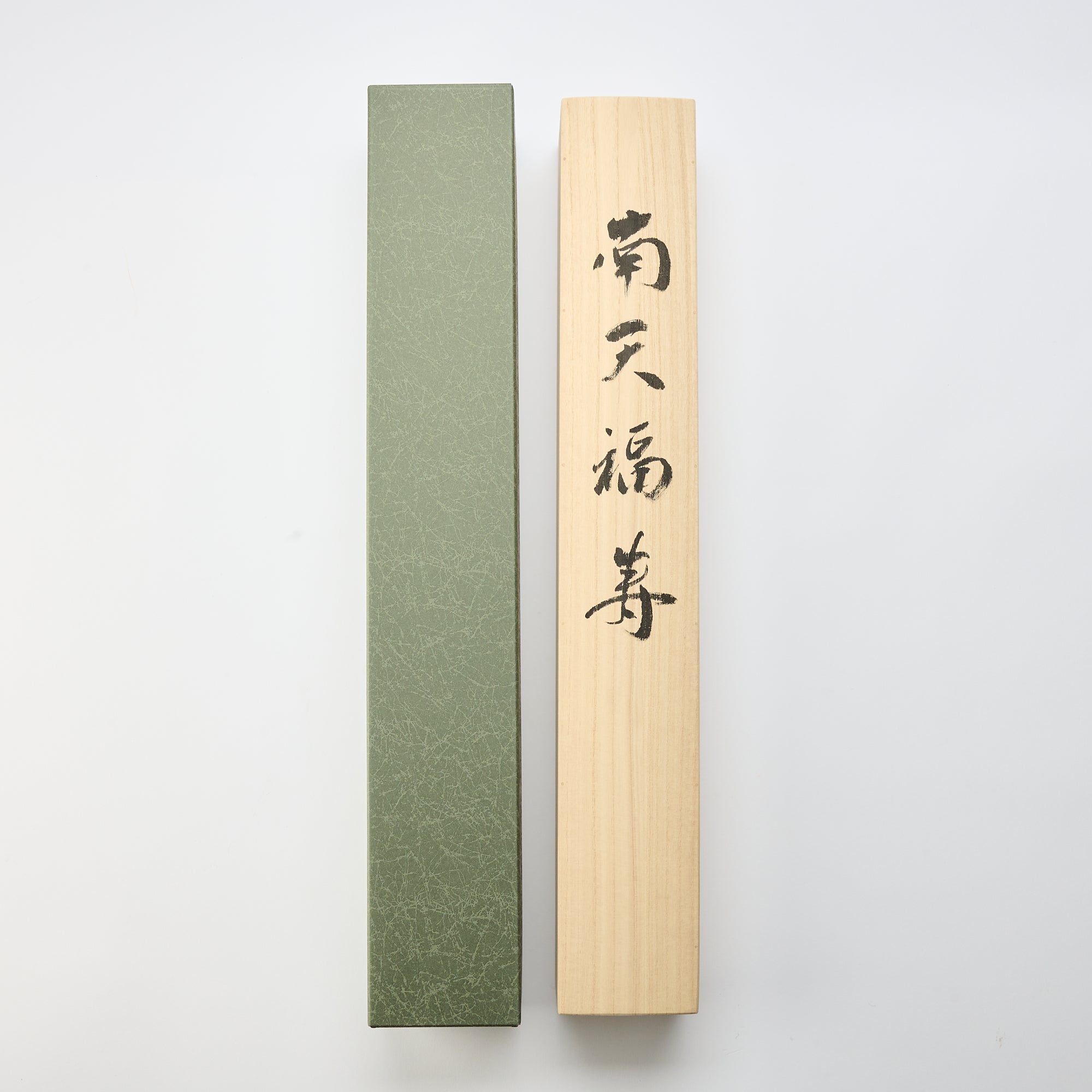 Nanten Fukuju / Kakejiku Hanging Scroll