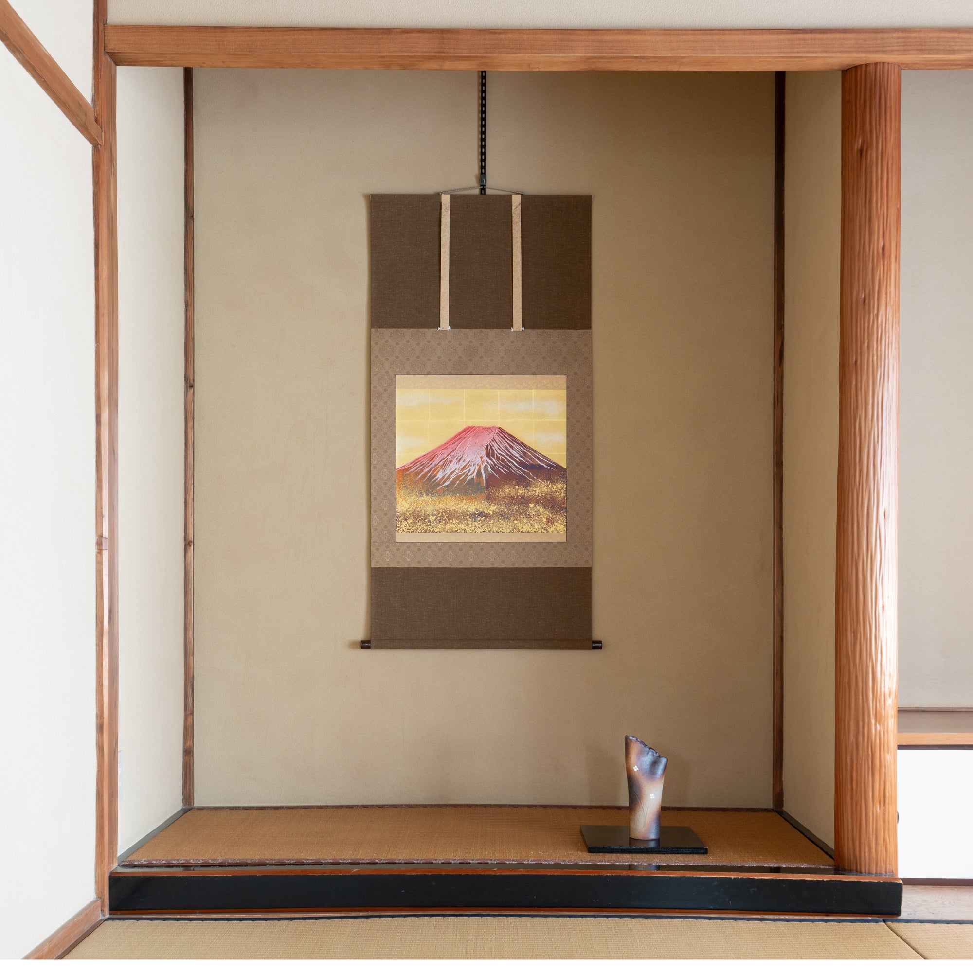 Gold Leaf Craft: Dawn Red Mount Fuji / Kakejiku Hanging Scroll