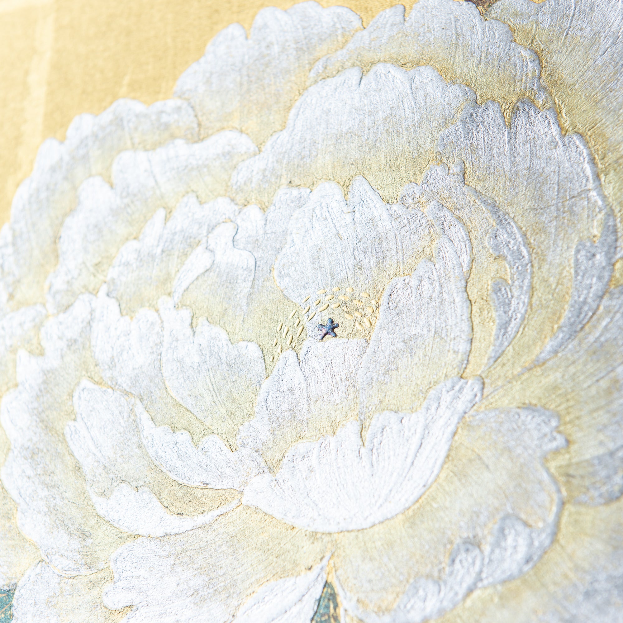 Gold Leaf Craft: Auspicious Peony / Kakejiku Hanging Scroll