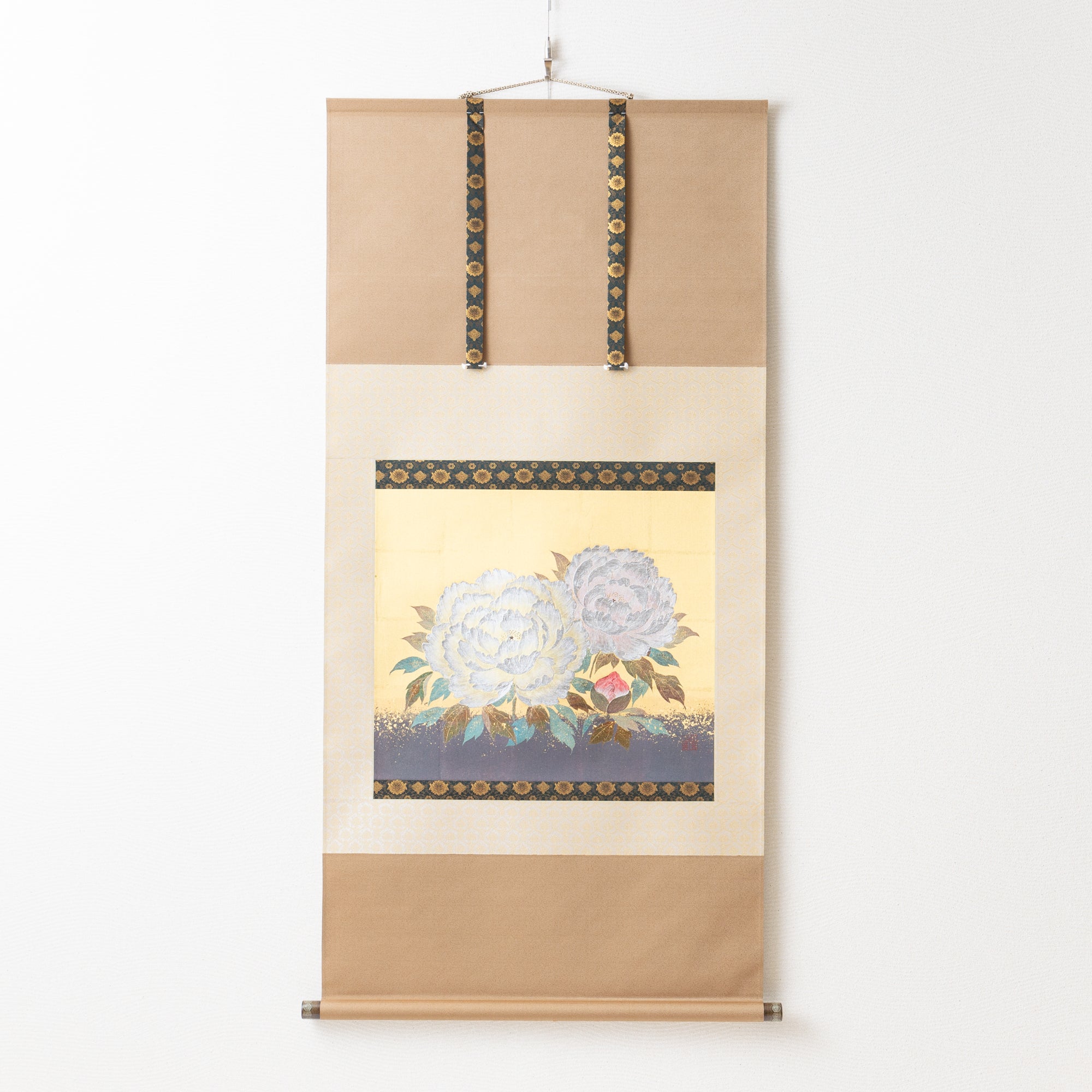 Gold Leaf Craft: Auspicious Peony / Kakejiku Hanging Scroll