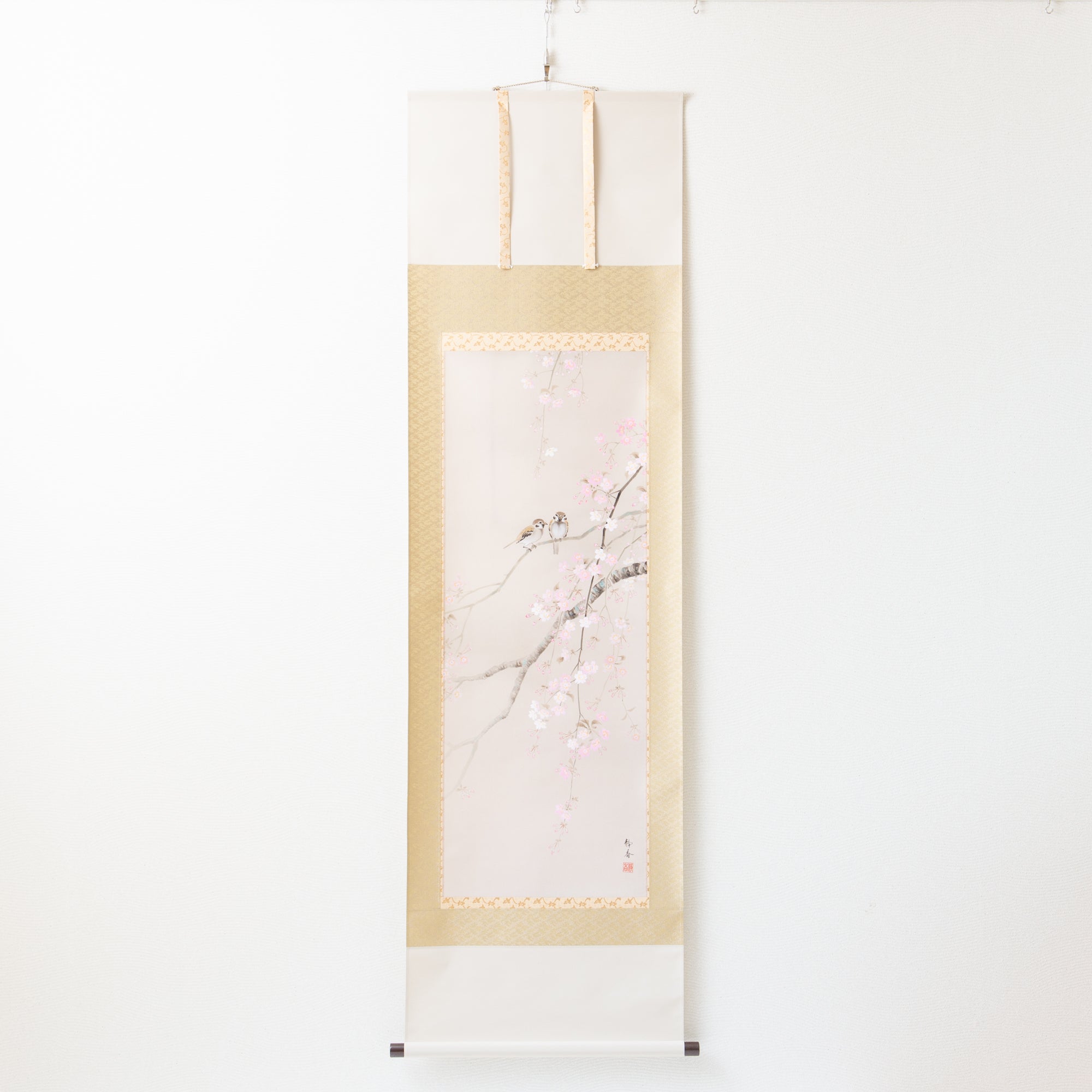 Cherry Blossoms and Small Birds / Kakejiku Hanging Scroll