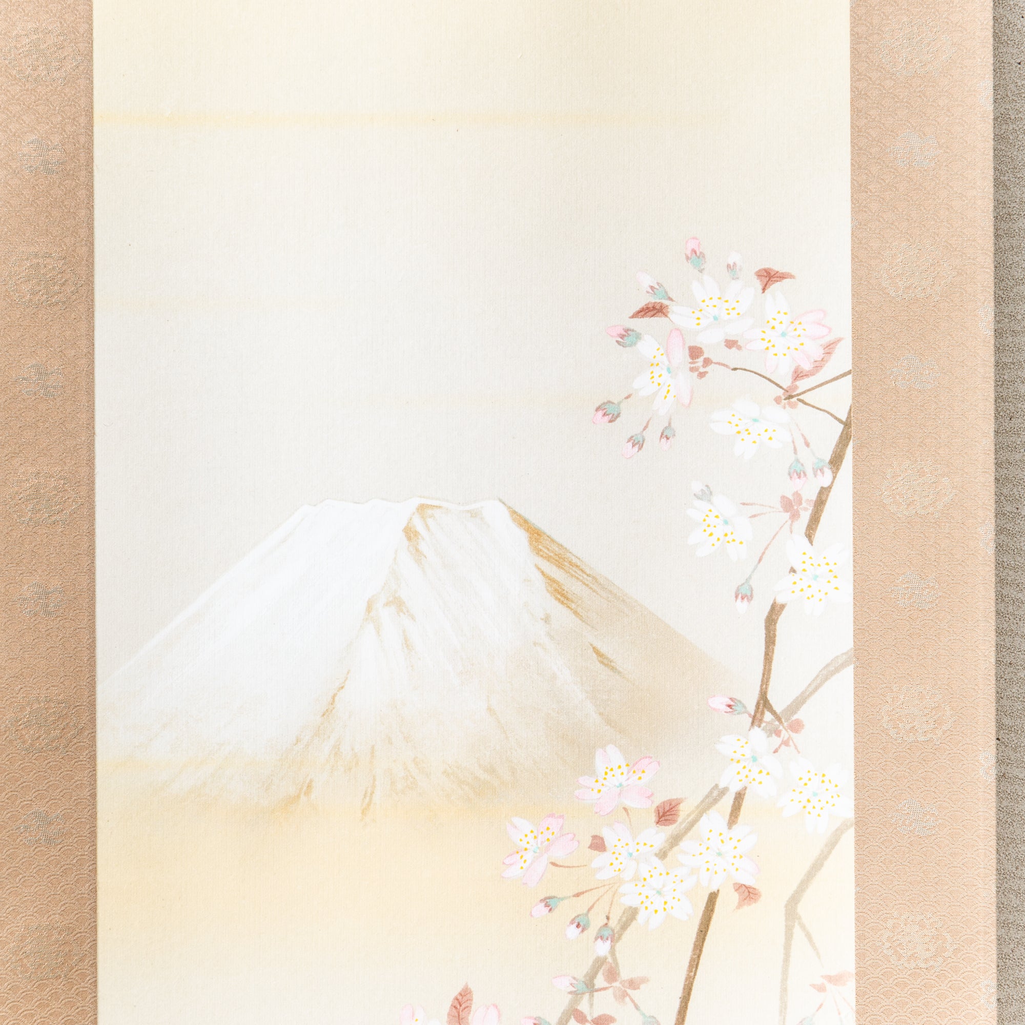 Cherry Blossoms at Mount Fuji / Kakejiku Hanging Scroll