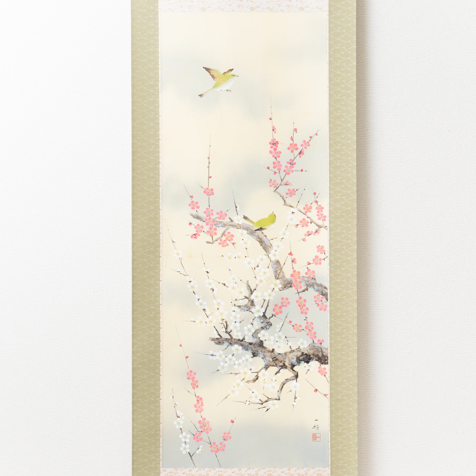 Warbler Among Red and White Plum Blossoms / Kakejiku Hanging Scroll