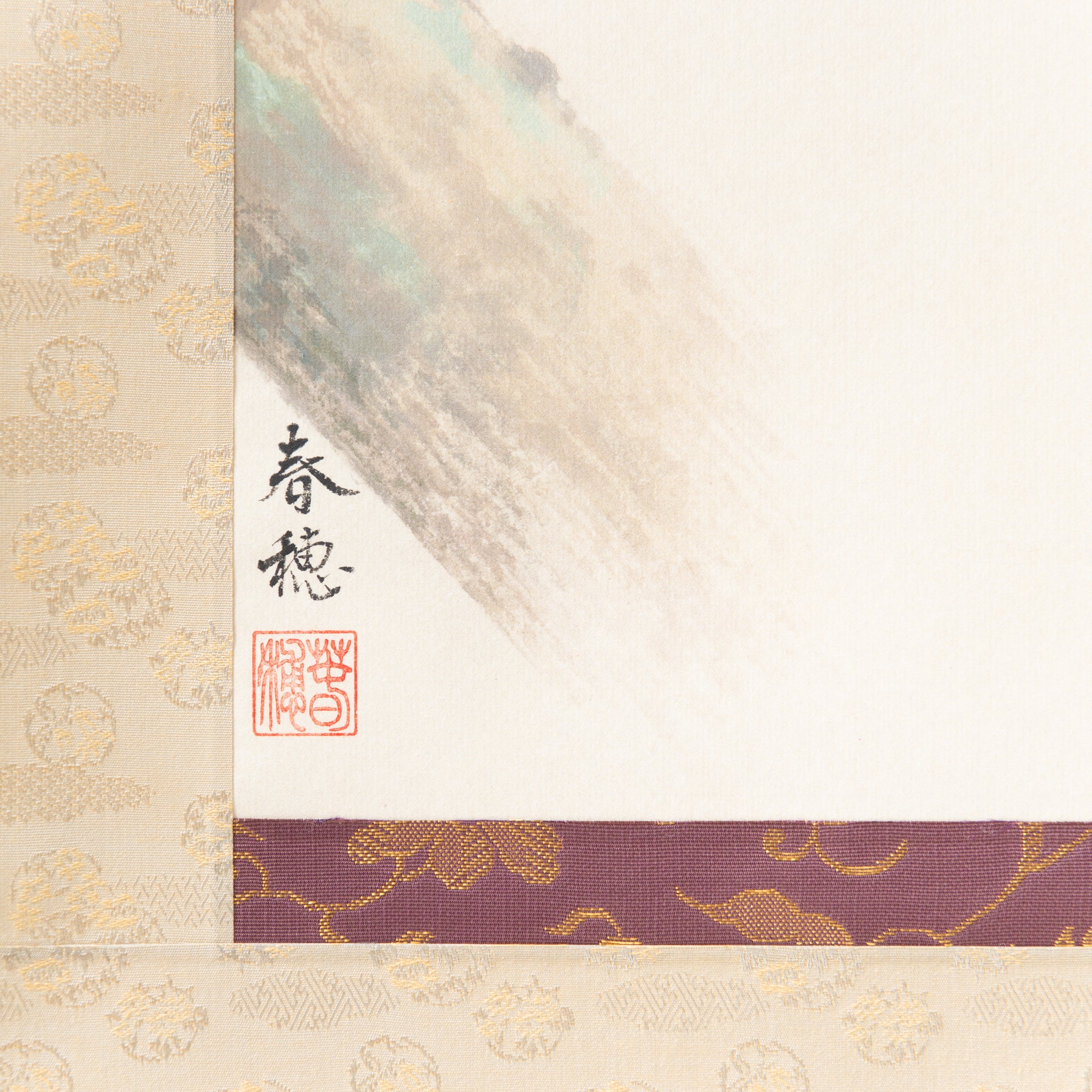 Red Plum Blossoms with Warbler / Kakejiku Hanging Scroll