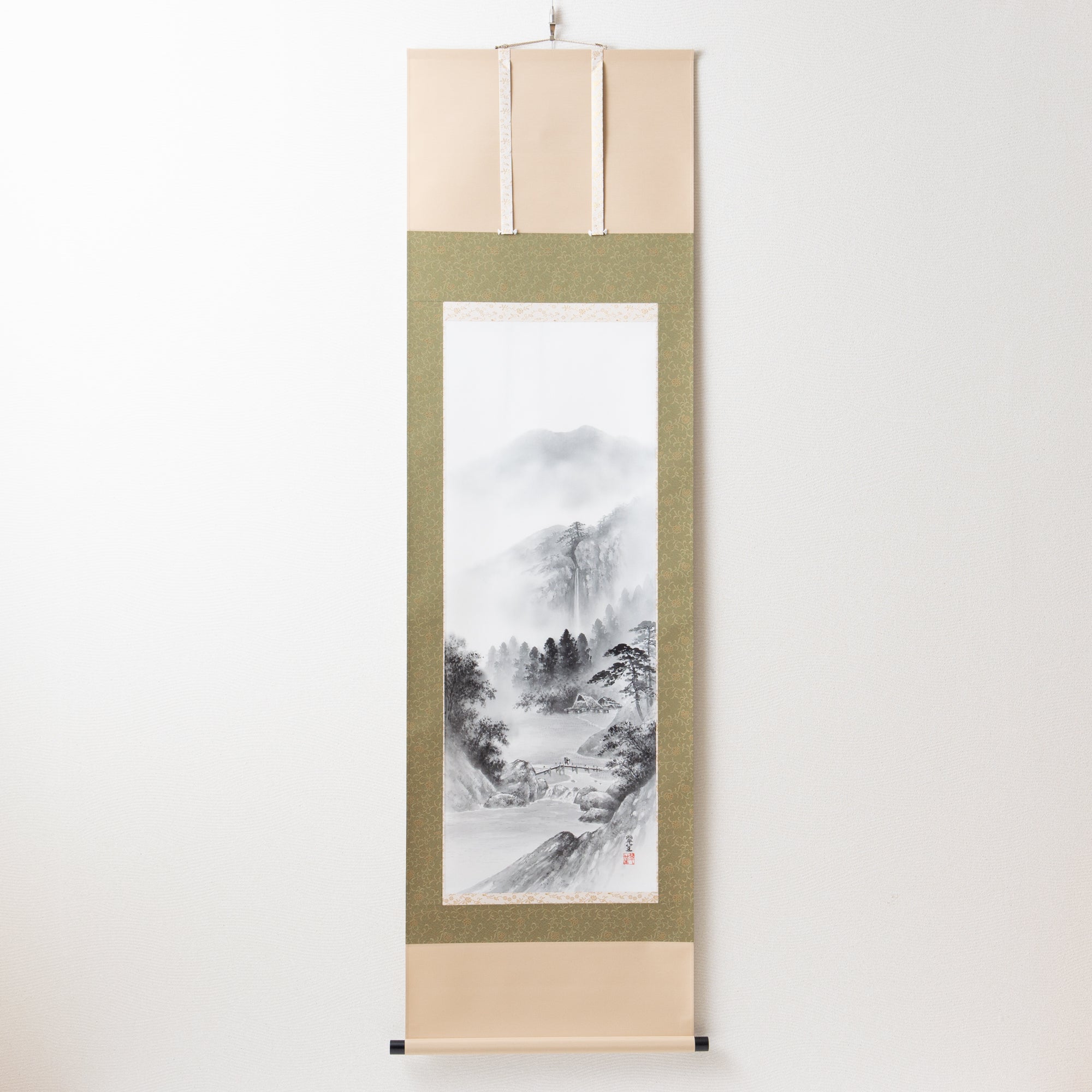 Landscape in ink painting / Kakejiku Hanging Scroll