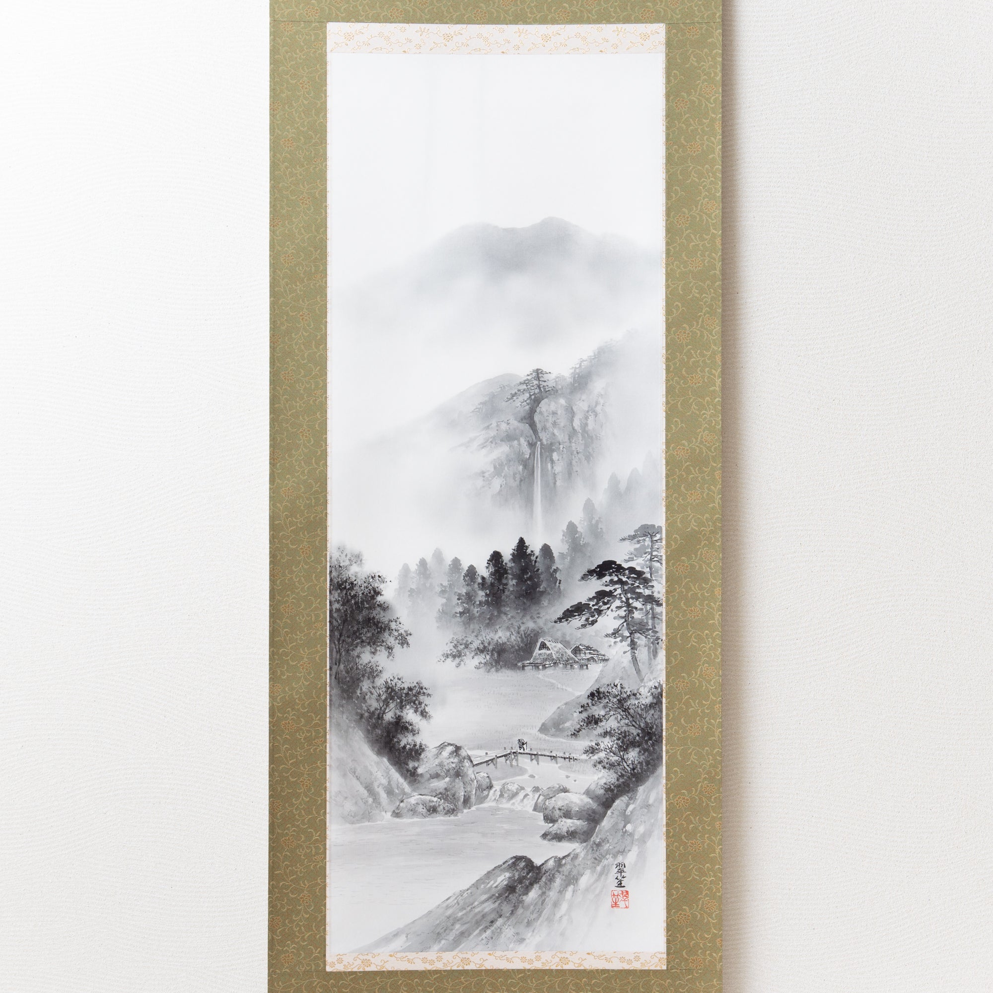 Landscape in ink painting / Kakejiku Hanging Scroll